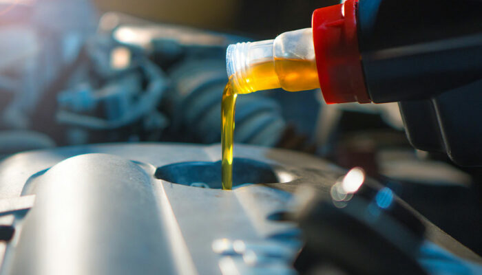 6 Mistakes to Avoid When Changing Engine Oil